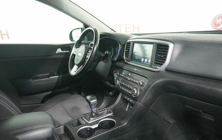 KIA Sportage IV рестайлинг, 2020 год, 2 545 000 рублей, 10 фотография