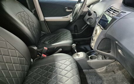 Toyota Yaris III рестайлинг, 2008 год, 601 000 рублей, 17 фотография