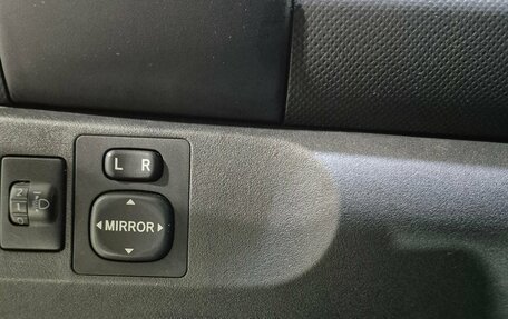 Toyota Yaris III рестайлинг, 2008 год, 601 000 рублей, 19 фотография