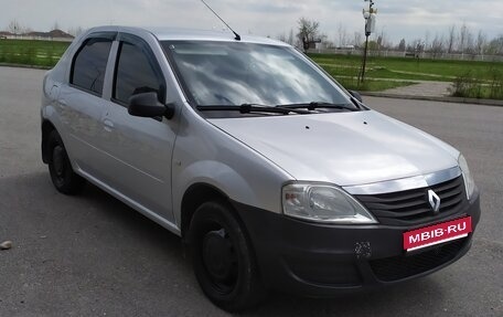 Renault Logan II, 2013 год, 420 000 рублей, 1 фотография