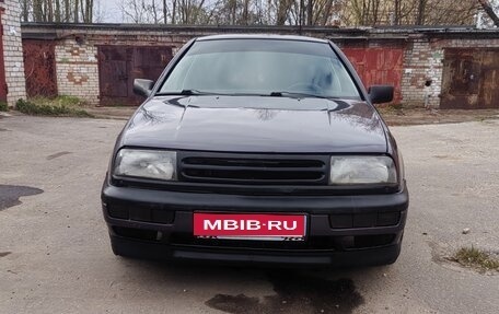 Volkswagen Vento, 1995 год, 1 фотография