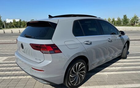 Volkswagen Golf VIII, 2023 год, 2 150 000 рублей, 7 фотография