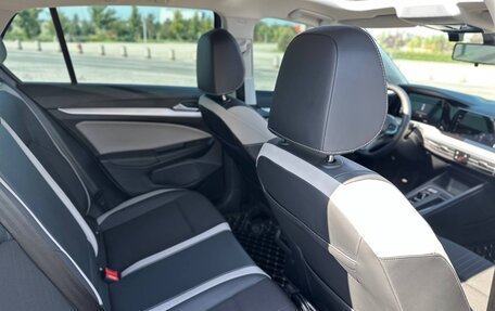 Volkswagen Golf VIII, 2023 год, 2 150 000 рублей, 16 фотография