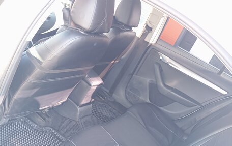 Skoda Octavia, 2018 год, 750 000 рублей, 3 фотография