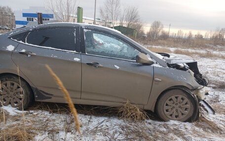 Hyundai Solaris II рестайлинг, 2014 год, 400 000 рублей, 5 фотография