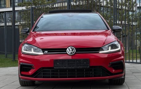 Volkswagen Golf R VII, 2018 год, 4 250 000 рублей, 12 фотография