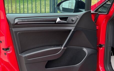 Volkswagen Golf R VII, 2018 год, 4 250 000 рублей, 16 фотография