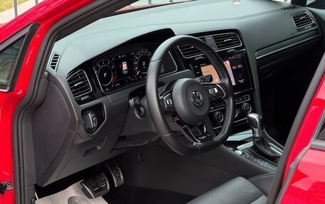 Volkswagen Golf R VII, 2018 год, 4 250 000 рублей, 15 фотография