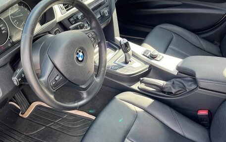 BMW 3 серия, 2013 год, 1 550 000 рублей, 12 фотография