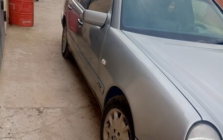 Mercedes-Benz E-Класс, 1998 год, 480 000 рублей, 6 фотография