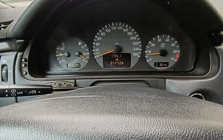 Mercedes-Benz E-Класс, 2000 год, 550 000 рублей, 9 фотография