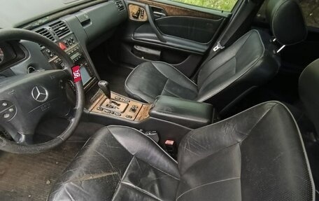 Mercedes-Benz E-Класс, 2000 год, 550 000 рублей, 8 фотография