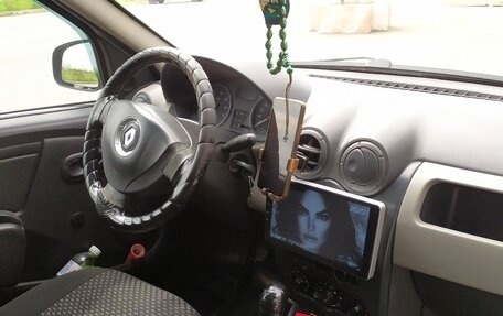 Renault Logan II, 2013 год, 420 000 рублей, 4 фотография