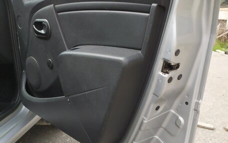 Renault Logan II, 2013 год, 420 000 рублей, 28 фотография