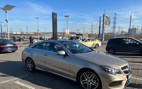 Mercedes-Benz E-Класс, 2016 год, 2 600 000 рублей, 3 фотография