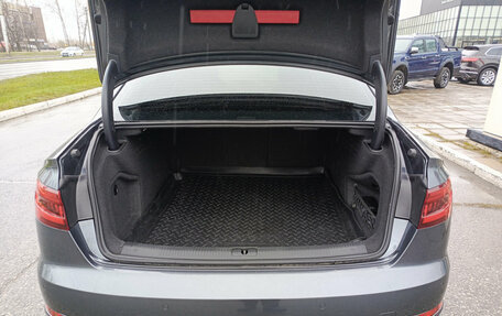 Audi A4, 2018 год, 2 720 000 рублей, 12 фотография