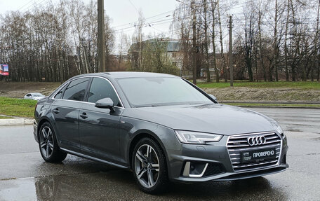 Audi A4, 2018 год, 2 720 000 рублей, 3 фотография