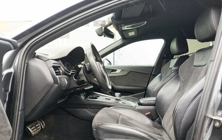 Audi A4, 2018 год, 2 720 000 рублей, 20 фотография