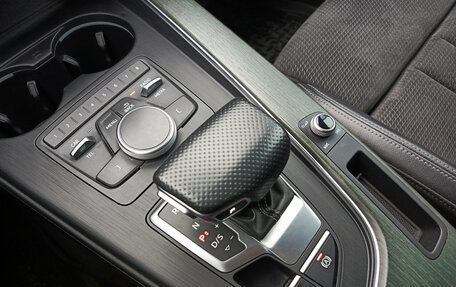 Audi A4, 2018 год, 2 720 000 рублей, 24 фотография