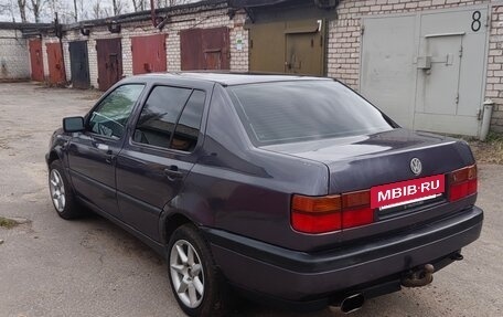 Volkswagen Vento, 1995 год, 4 фотография