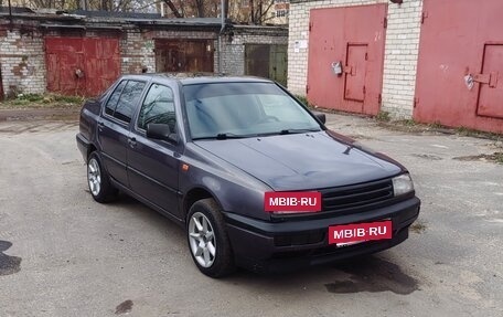 Volkswagen Vento, 1995 год, 8 фотография