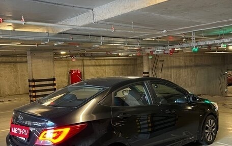 Hyundai Solaris II рестайлинг, 2015 год, 1 500 000 рублей, 5 фотография