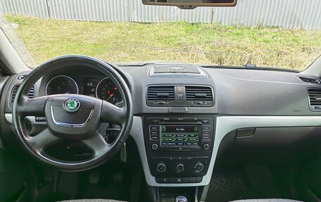 Skoda Yeti I рестайлинг, 2011 год, 1 100 000 рублей, 6 фотография