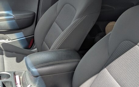 KIA Sportage IV рестайлинг, 2018 год, 2 140 000 рублей, 7 фотография