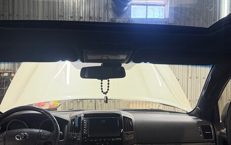 Toyota Land Cruiser 200, 2014 год, 4 500 000 рублей, 23 фотография