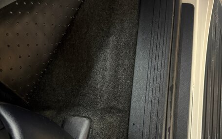 Toyota Land Cruiser 200, 2014 год, 4 500 000 рублей, 28 фотография