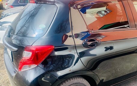 Toyota Vitz, 2016 год, 920 000 рублей, 2 фотография