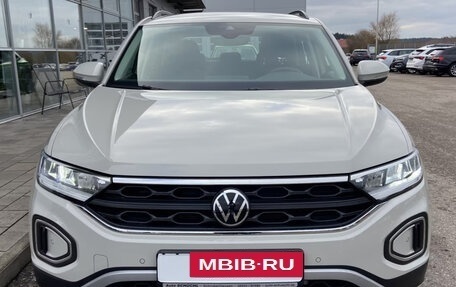 Volkswagen T-Roc I, 2024 год, 3 238 283 рублей, 7 фотография