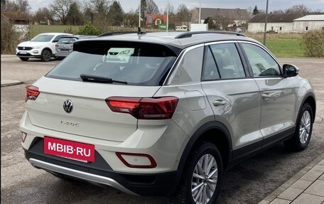 Volkswagen T-Roc I, 2024 год, 3 238 283 рублей, 6 фотография