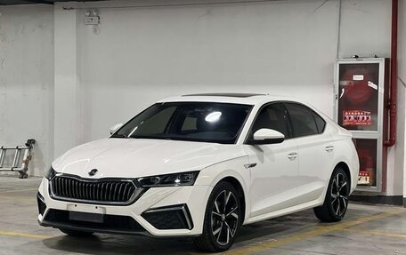 Skoda Octavia IV, 2022 год, 2 150 000 рублей, 1 фотография