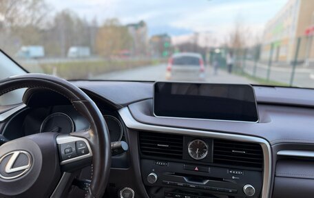 Lexus RX IV рестайлинг, 2017 год, 4 210 000 рублей, 10 фотография