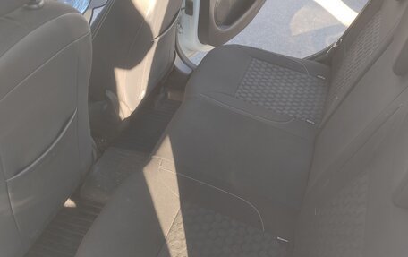 Renault Logan II, 2017 год, 847 000 рублей, 8 фотография