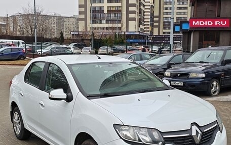 Renault Logan II, 2017 год, 847 000 рублей, 3 фотография