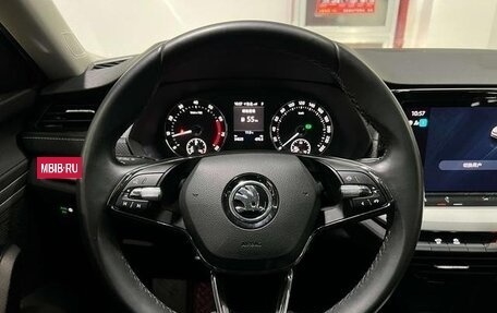 Skoda Octavia IV, 2022 год, 2 150 000 рублей, 10 фотография