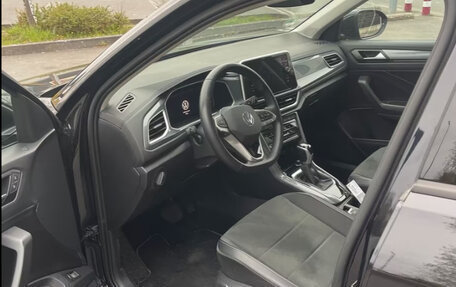 Volkswagen T-Roc I, 2024 год, 3 692 644 рублей, 9 фотография