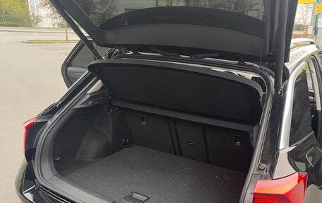 Volkswagen T-Roc I, 2024 год, 3 692 644 рублей, 12 фотография