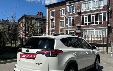 Toyota RAV4, 2017 год, 2 950 000 рублей, 18 фотография