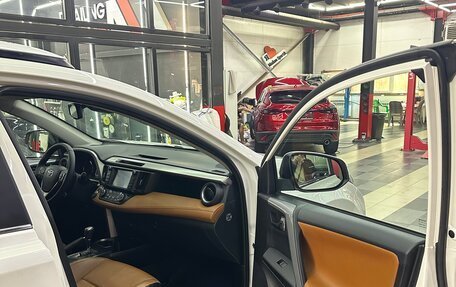 Toyota RAV4, 2017 год, 2 950 000 рублей, 29 фотография