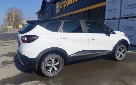 Renault Kaptur I рестайлинг, 2017 год, 1 690 000 рублей, 3 фотография