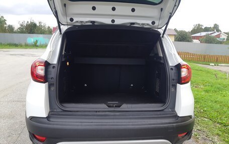 Renault Kaptur I рестайлинг, 2017 год, 1 690 000 рублей, 11 фотография