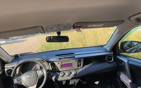 Toyota RAV4, 2014 год, 1 850 000 рублей, 5 фотография