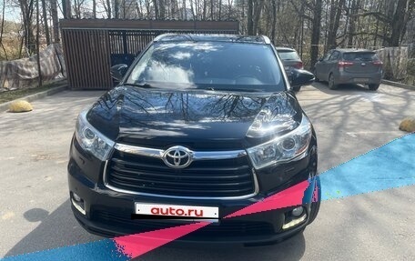 Toyota Highlander III, 2015 год, 3 500 000 рублей, 2 фотография
