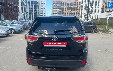 Toyota Highlander III, 2015 год, 3 500 000 рублей, 5 фотография
