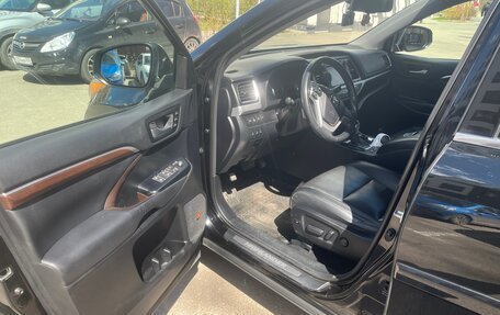 Toyota Highlander III, 2015 год, 3 500 000 рублей, 14 фотография