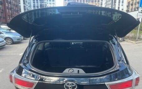 Toyota Highlander III, 2015 год, 3 500 000 рублей, 8 фотография