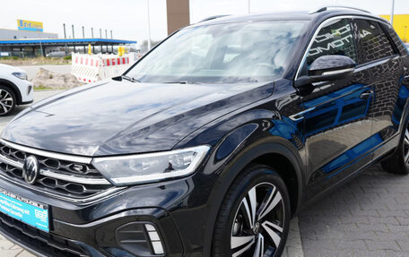 Volkswagen T-Roc I, 2025 год, 3 844 058 рублей, 3 фотография